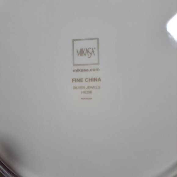 Mikasa Silver Jewels 12" Chop Plate Fine China White Silver Elegant Design - Picture 7 of 7